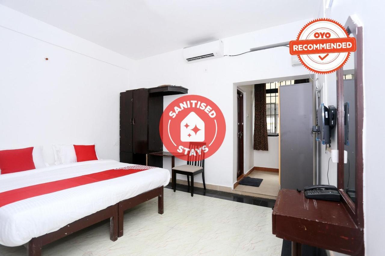 Oyo Flagship Kaveri Tourist Home Guruvāyūr Exterior foto