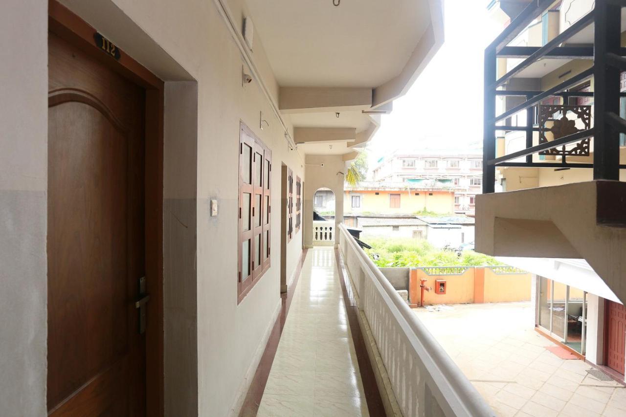 Oyo Flagship Kaveri Tourist Home Guruvāyūr Exterior foto